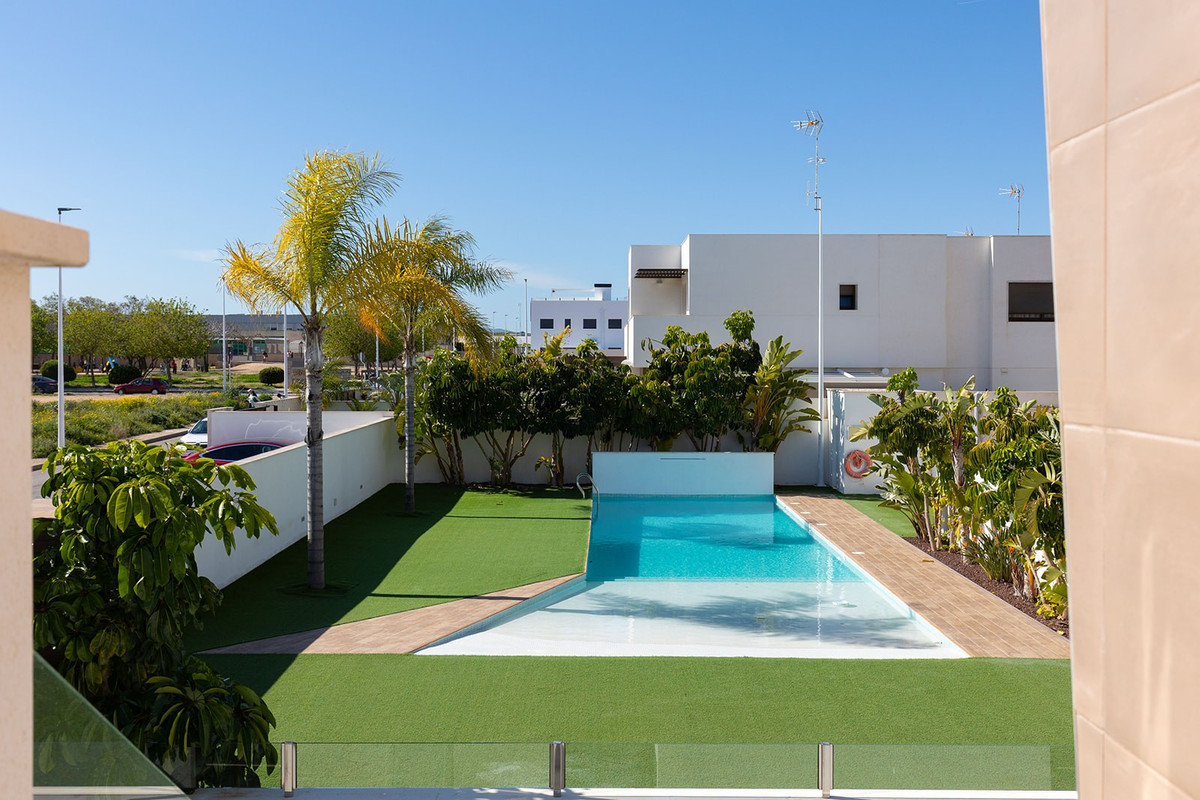 Se vende Ático de 2 dormitorios en Costa Blanca, Alicante, España