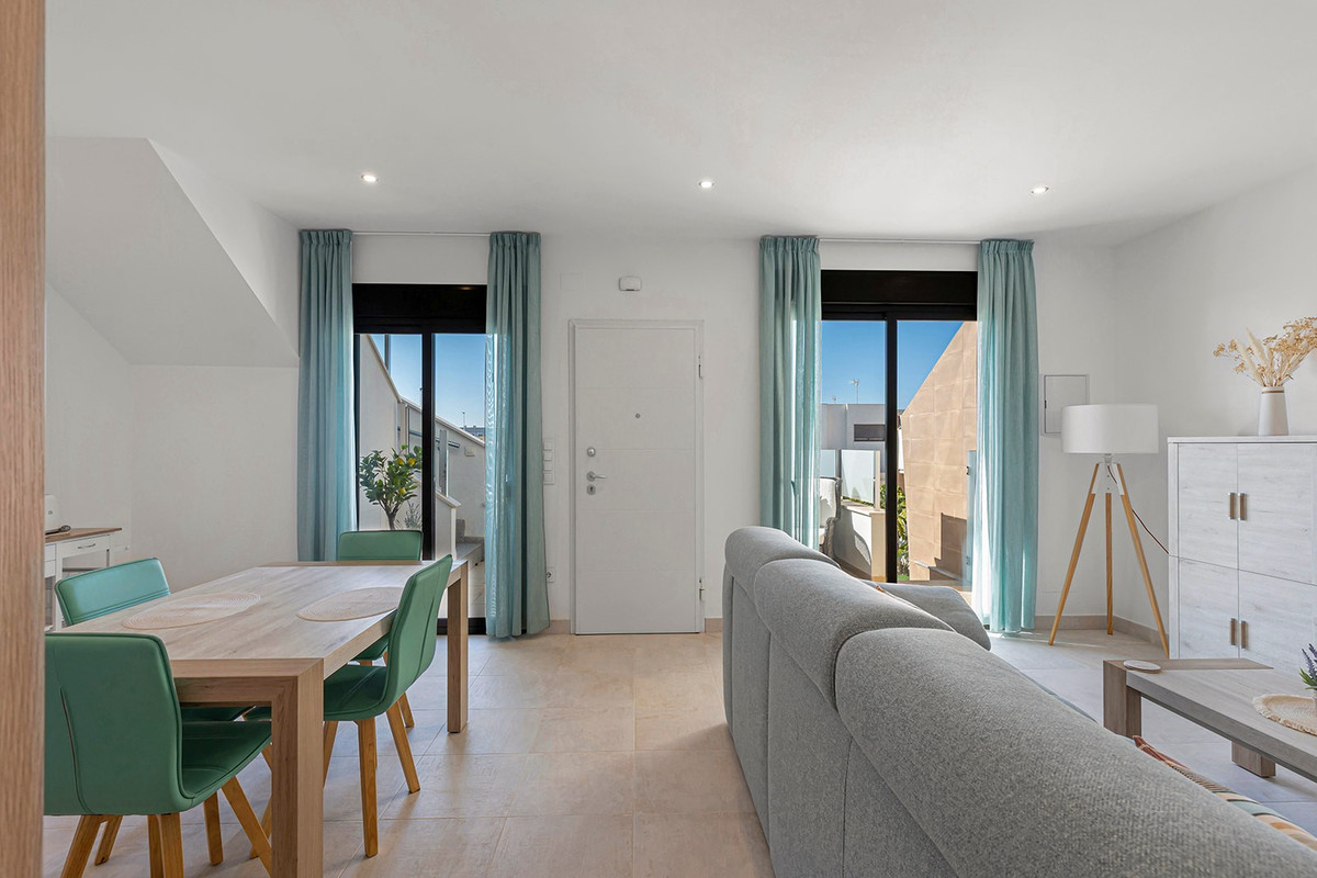 Se vende Ático de 2 dormitorios en Costa Blanca, Alicante, España