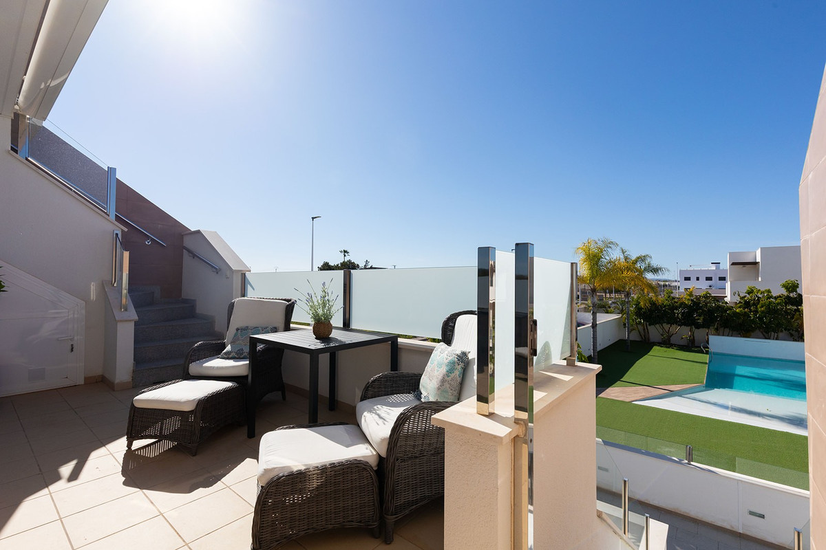 Se vende Ático de 2 dormitorios en Costa Blanca, Alicante, España
