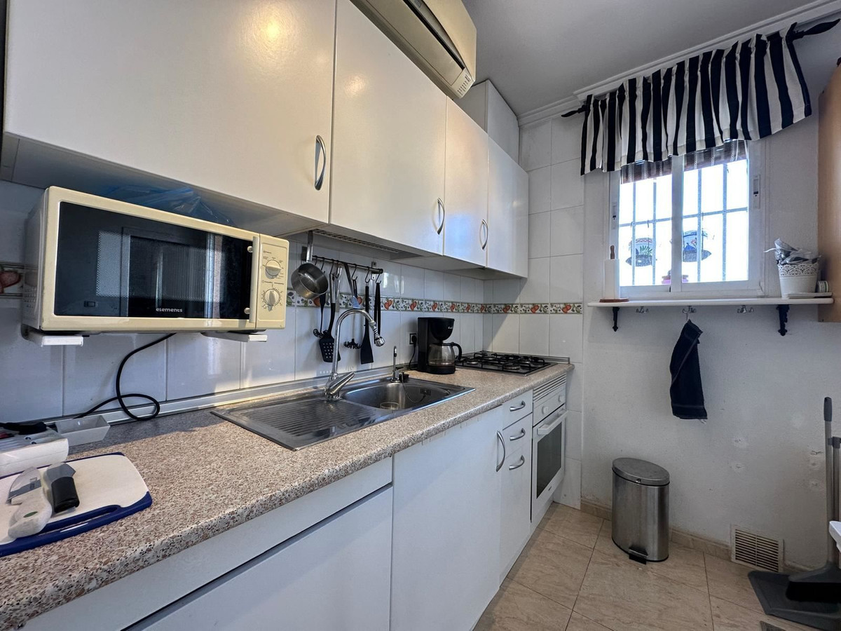 Se vende Apartamento en Planta Última de 2 dormitorios en Costa Blanca, Alicante, España