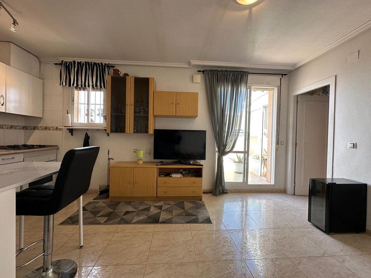 Se vende Apartamento en Planta Última de 2 dormitorios en Costa Blanca, Alicante, España