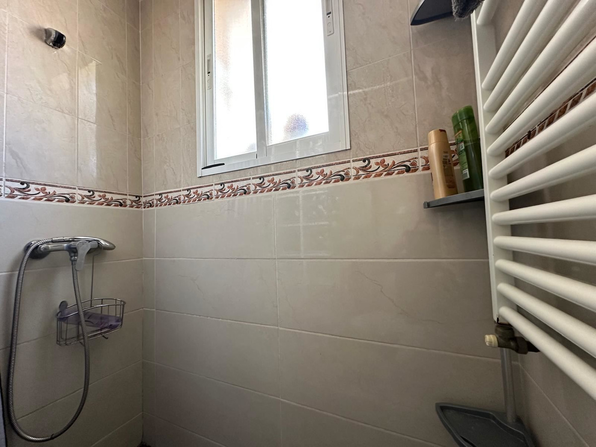 Se vende Apartamento en Planta Última de 2 dormitorios en Costa Blanca, Alicante, España