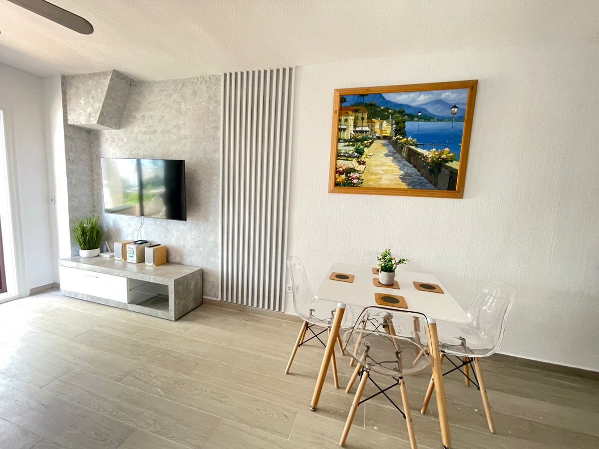 Se vende Apartamento Planta Media de 2 dormitorios en Costa Blanca, Alicante, España
