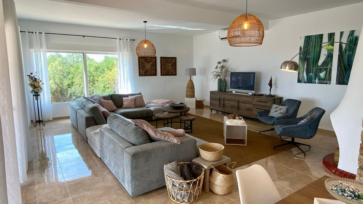 3 Bed Townhouse for sale in La Fustera Costa Blanca, Alicante, Spain