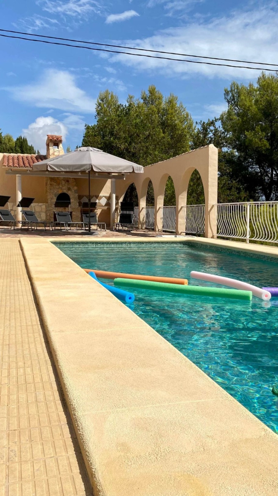 3 Bed Townhouse for sale in La Fustera Costa Blanca, Alicante, Spain