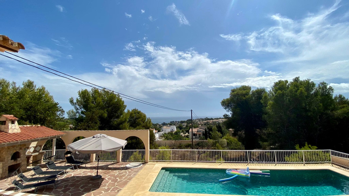 3 Bed Townhouse for sale in La Fustera Costa Blanca, Alicante, Spain