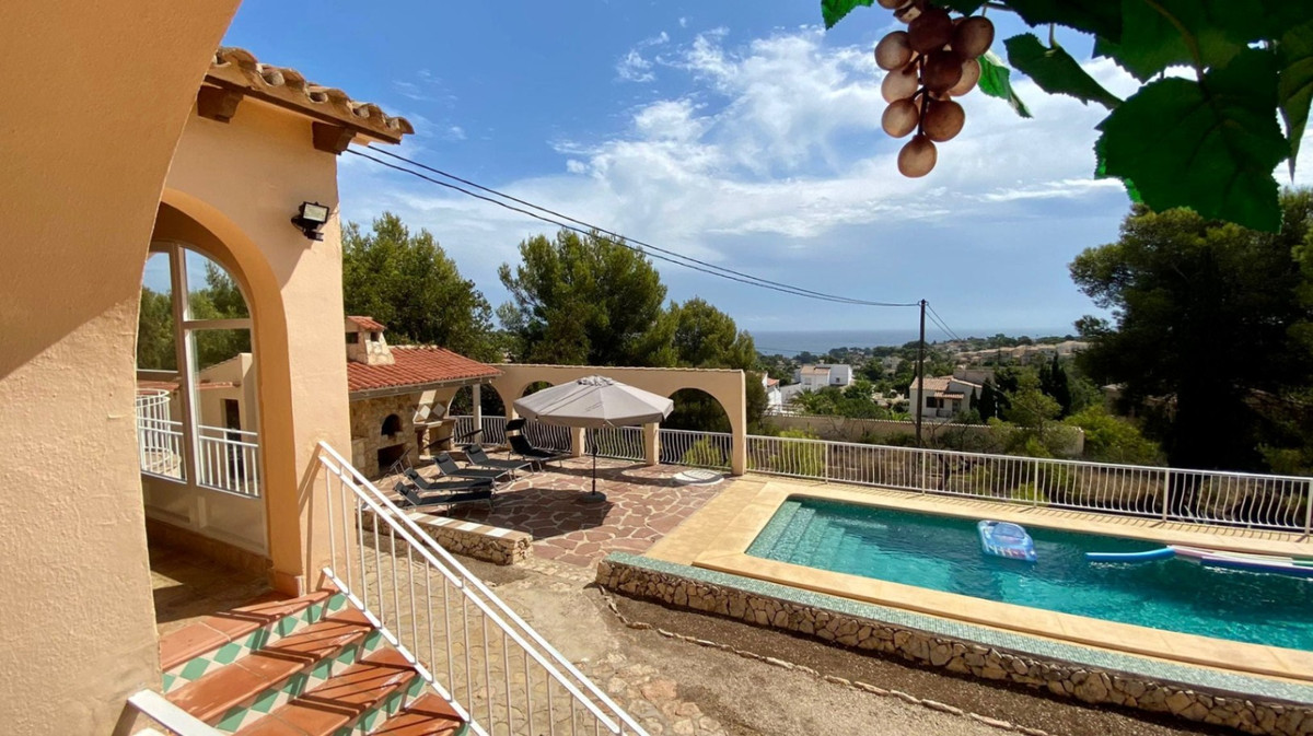 3 Bed Townhouse for sale in La Fustera Costa Blanca, Alicante, Spain