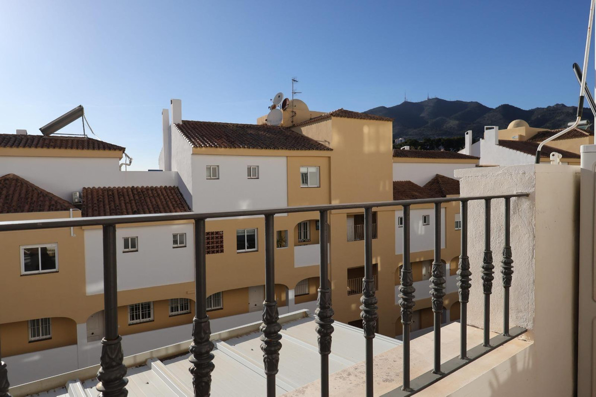 2 Bed Apartment for sale in Benalmadena Costa Del Sol, Málaga, Spain