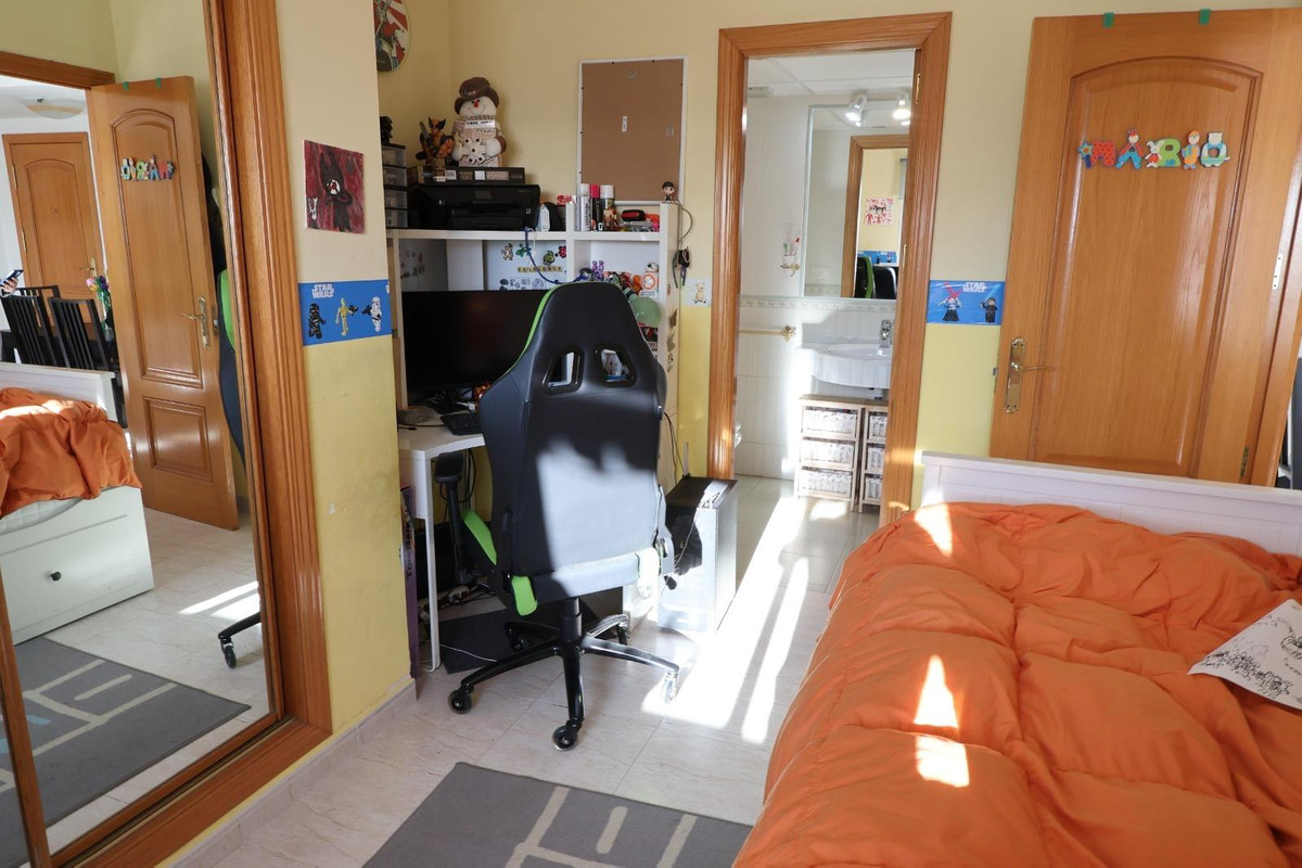 2 Bed Apartment for sale in Benalmadena Costa Del Sol, Málaga, Spain