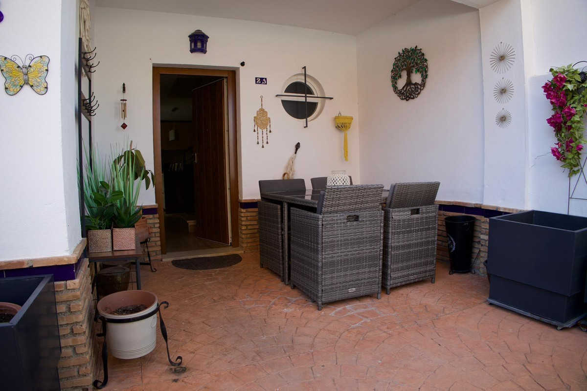 4 Bed Townhouse for sale in Fuengirola Costa Del Sol, Málaga, Spain