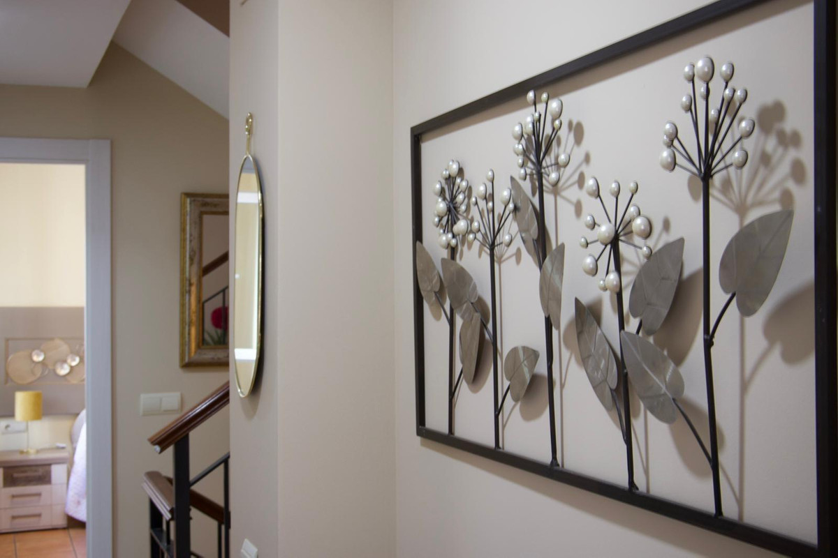 4 Bed Townhouse for sale in Fuengirola Costa Del Sol, Málaga, Spain