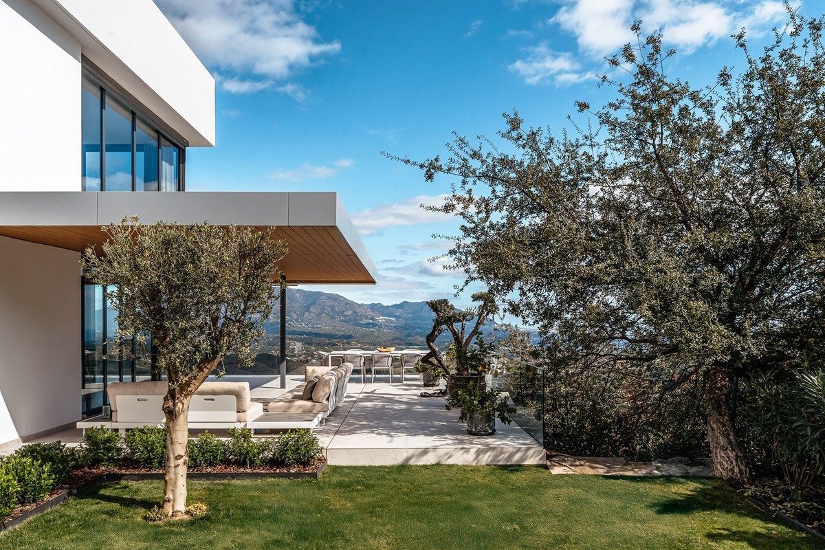 Se vende Villa - Chalet de 6 dormitorios en Costa Del Sol, Málaga, España