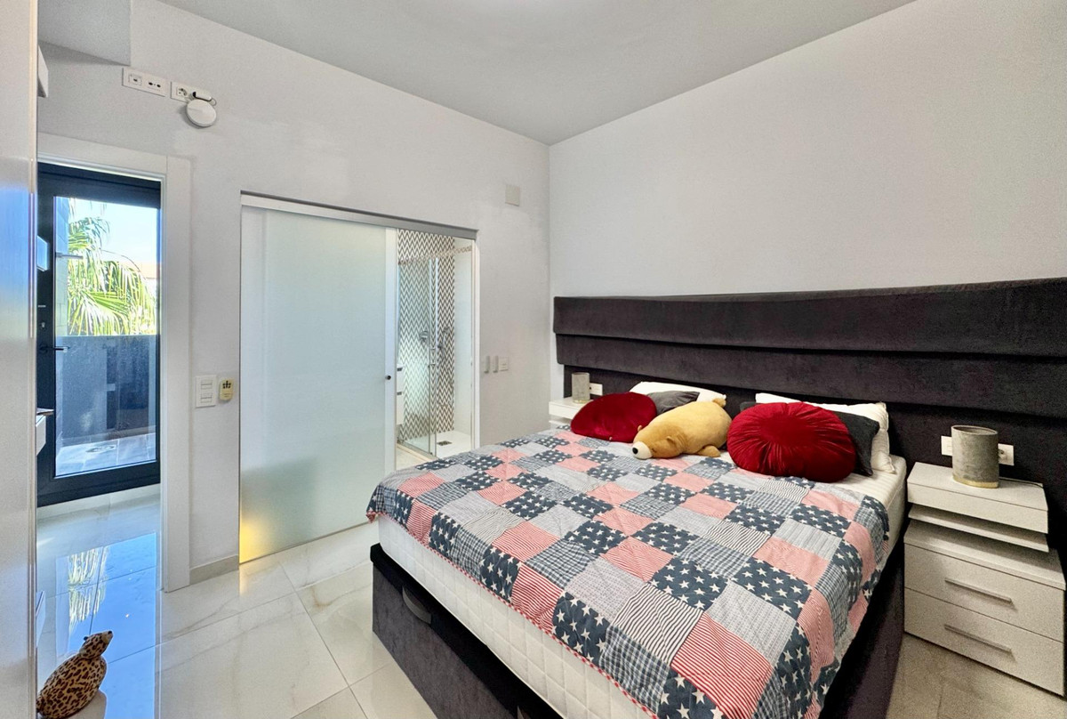 4 Bed Townhouse for sale in Lomas De Cabo Roig Costa Blanca, Alicante, Spain