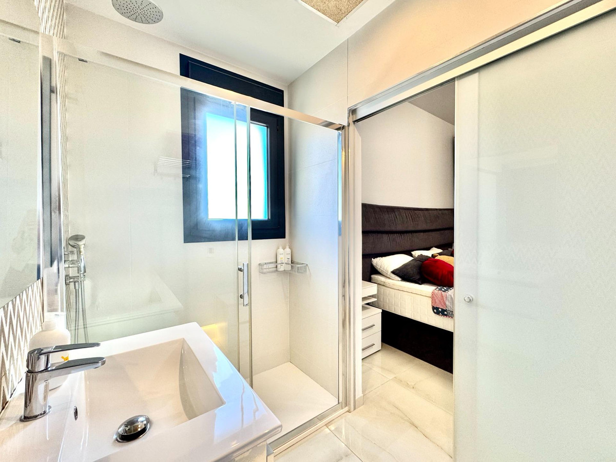 4 Bed Townhouse for sale in Lomas De Cabo Roig Costa Blanca, Alicante, Spain