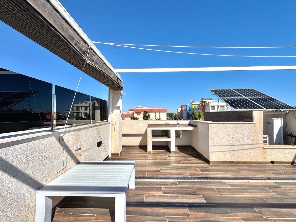 4 Bed Townhouse for sale in Lomas De Cabo Roig Costa Blanca, Alicante, Spain