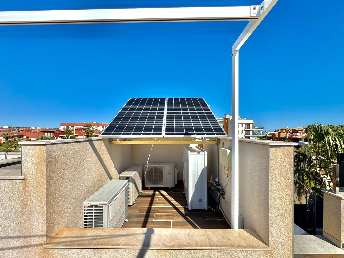 4 Bed Townhouse for sale in Lomas De Cabo Roig Costa Blanca, Alicante, Spain