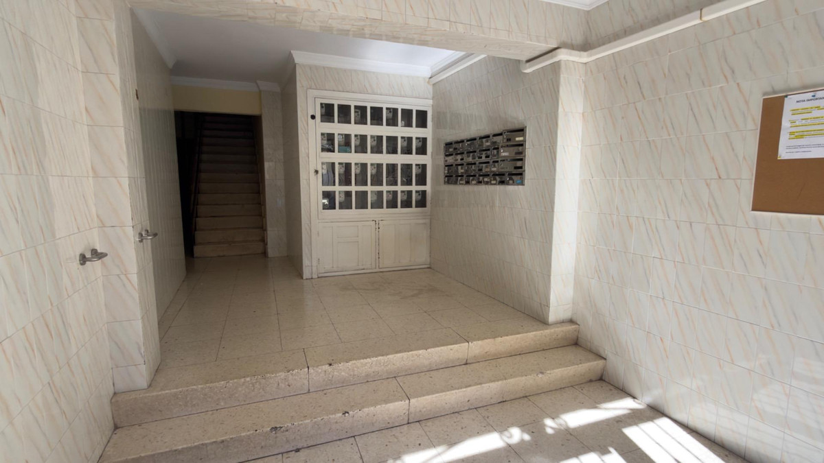 Se vende Apartamento Planta Media de 2 dormitorios en Costa Blanca, Alicante, España