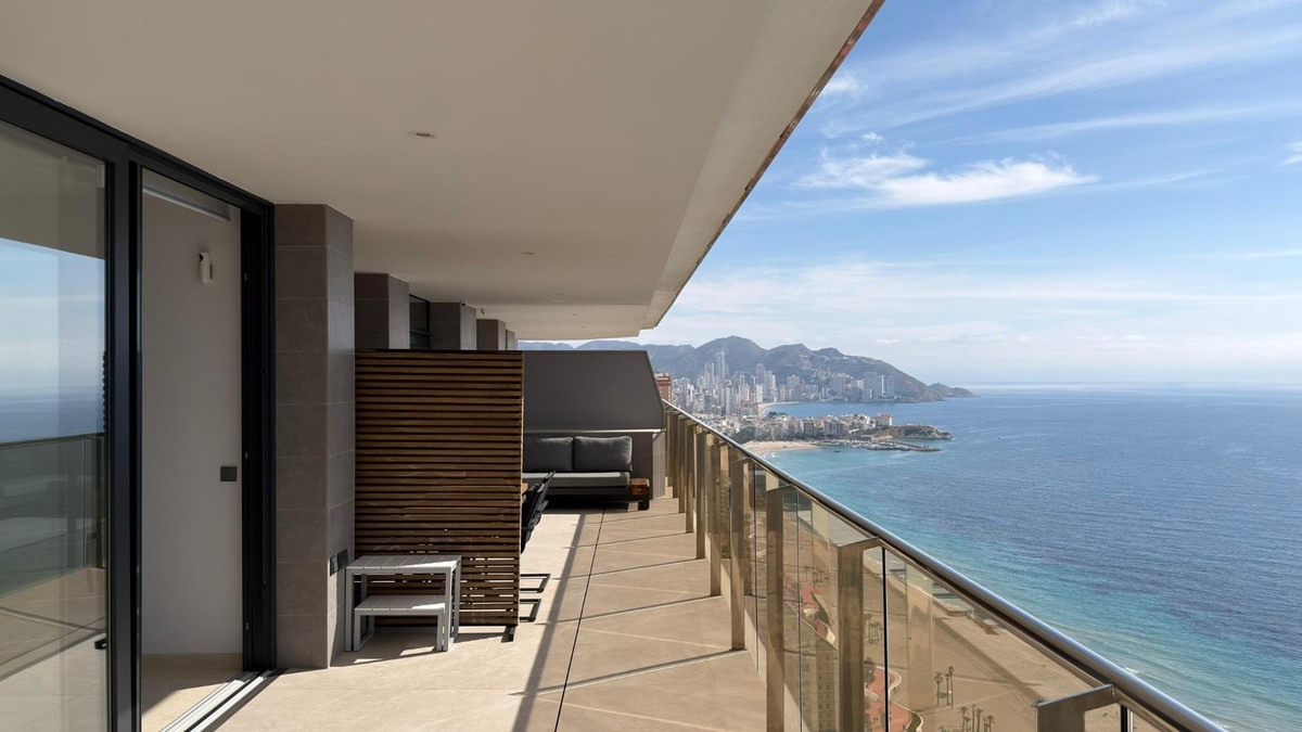 3 Bed Apartment for sale in Benidorm Costa Blanca, Alicante, Spain