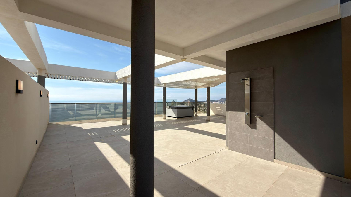 3 Bed Apartment for sale in Benidorm Costa Blanca, Alicante, Spain