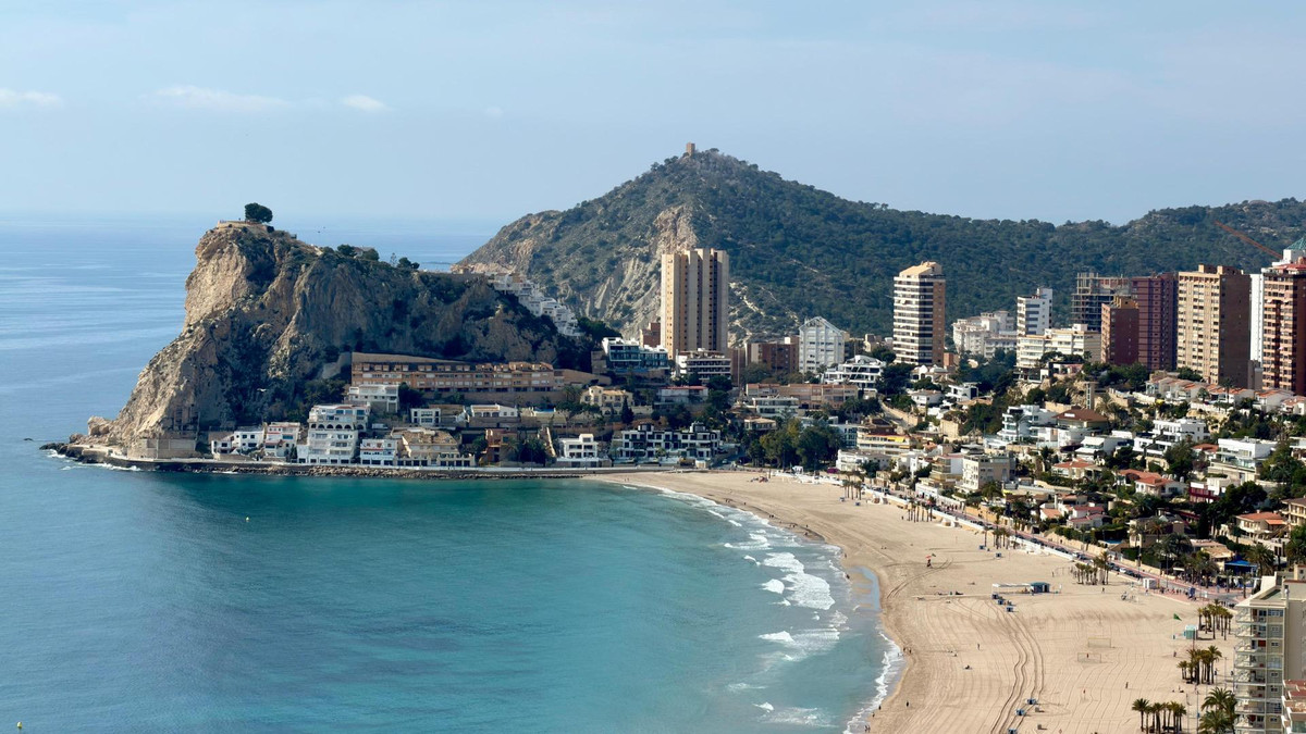 3 Bed Apartment for sale in Benidorm Costa Blanca, Alicante, Spain