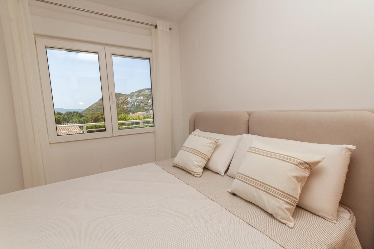 Se vende Apartamento Planta Media de 2 dormitorios en Costa Blanca, Alicante, España