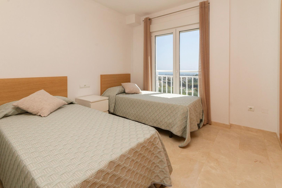 Se vende Apartamento Planta Media de 2 dormitorios en Costa Blanca, Alicante, España