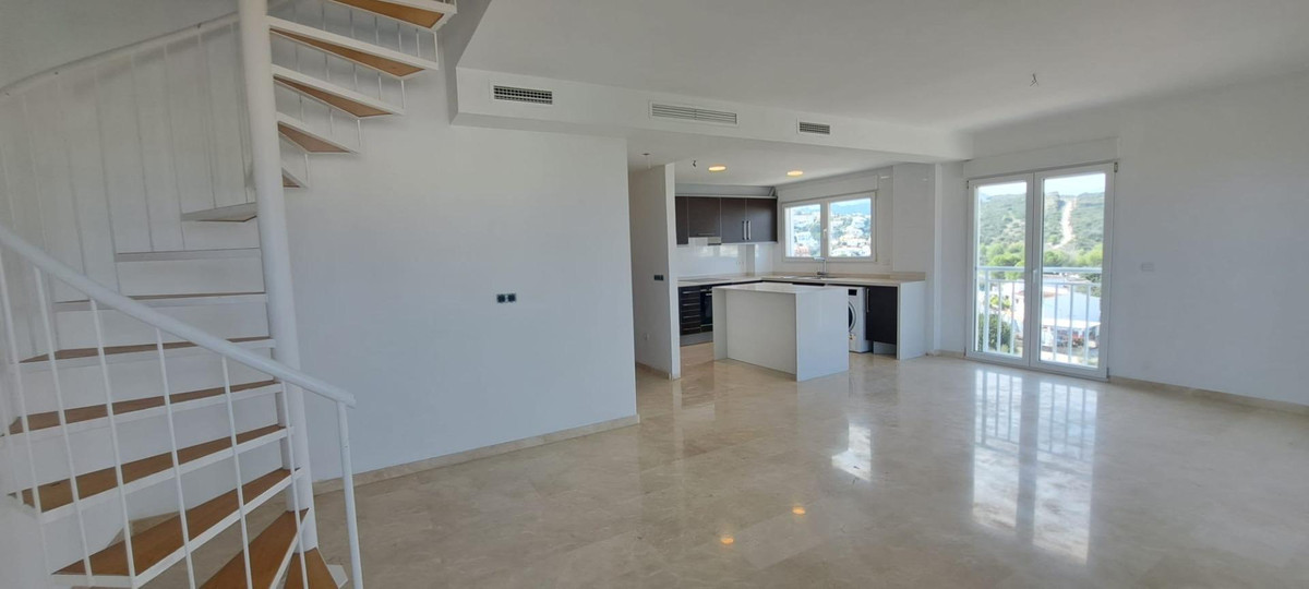 Se vende Apartamento Planta Media de 2 dormitorios en Costa Blanca, Alicante, España