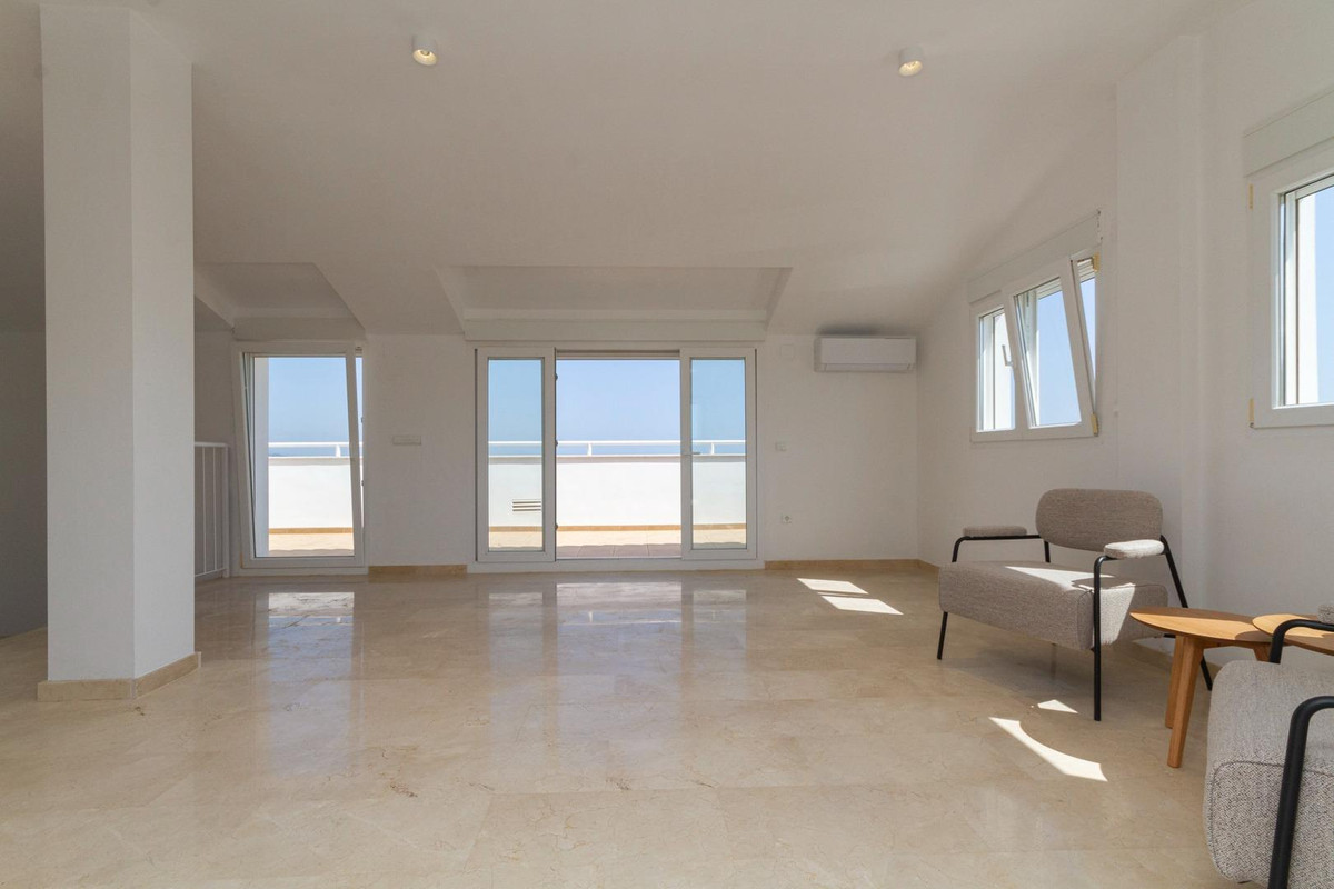 Se vende Apartamento Planta Media de 2 dormitorios en Costa Blanca, Alicante, España