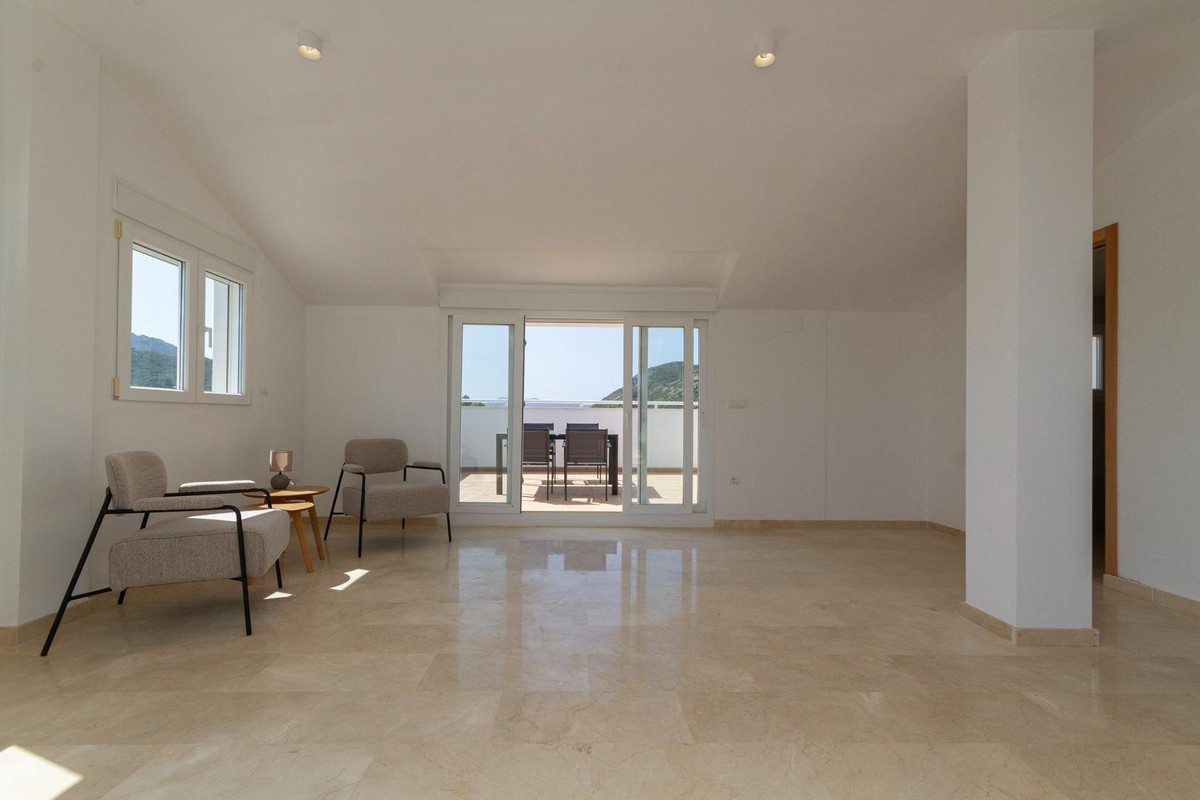 Se vende Apartamento Planta Media de 2 dormitorios en Costa Blanca, Alicante, España
