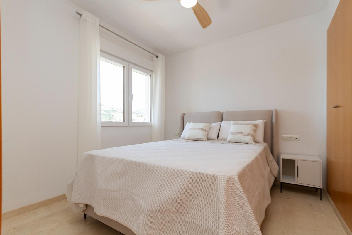 Se vende Apartamento Planta Media de 2 dormitorios en Costa Blanca, Alicante, España