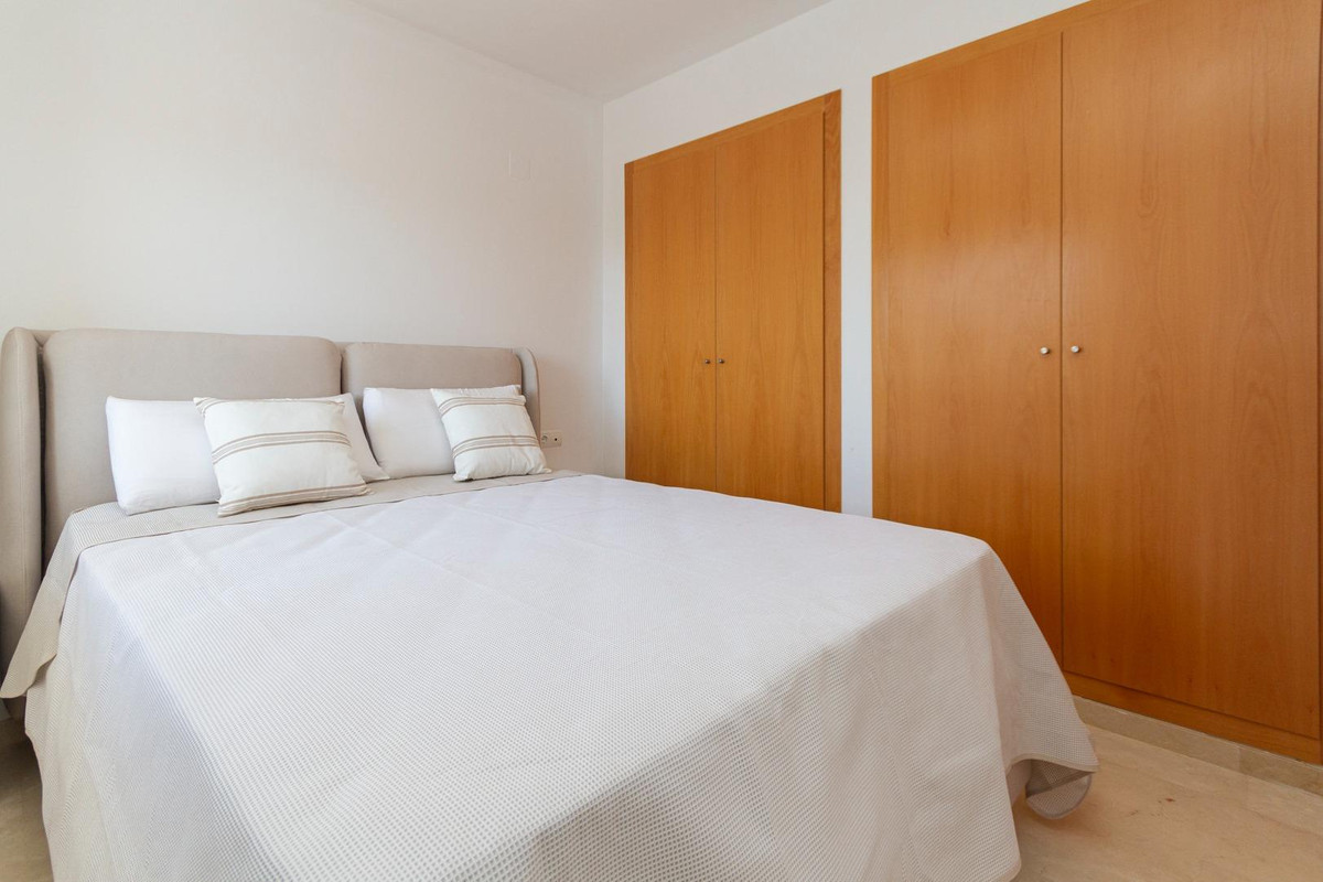 Se vende Apartamento Planta Media de 2 dormitorios en Costa Blanca, Alicante, España