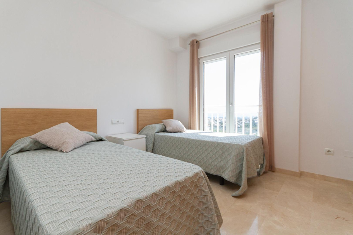 Se vende Apartamento Planta Media de 2 dormitorios en Costa Blanca, Alicante, España