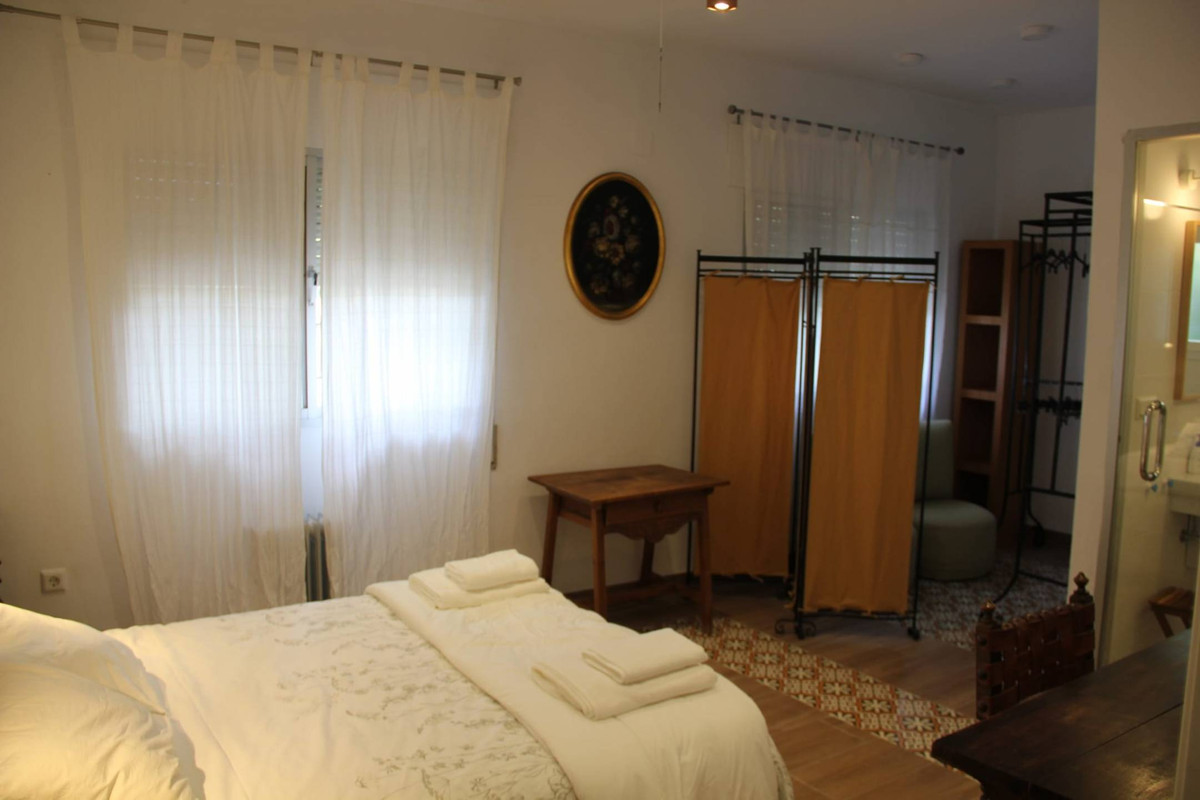 Se vende Finca - Cortijo de 3 dormitorios en Costa Del Sol, Málaga, España