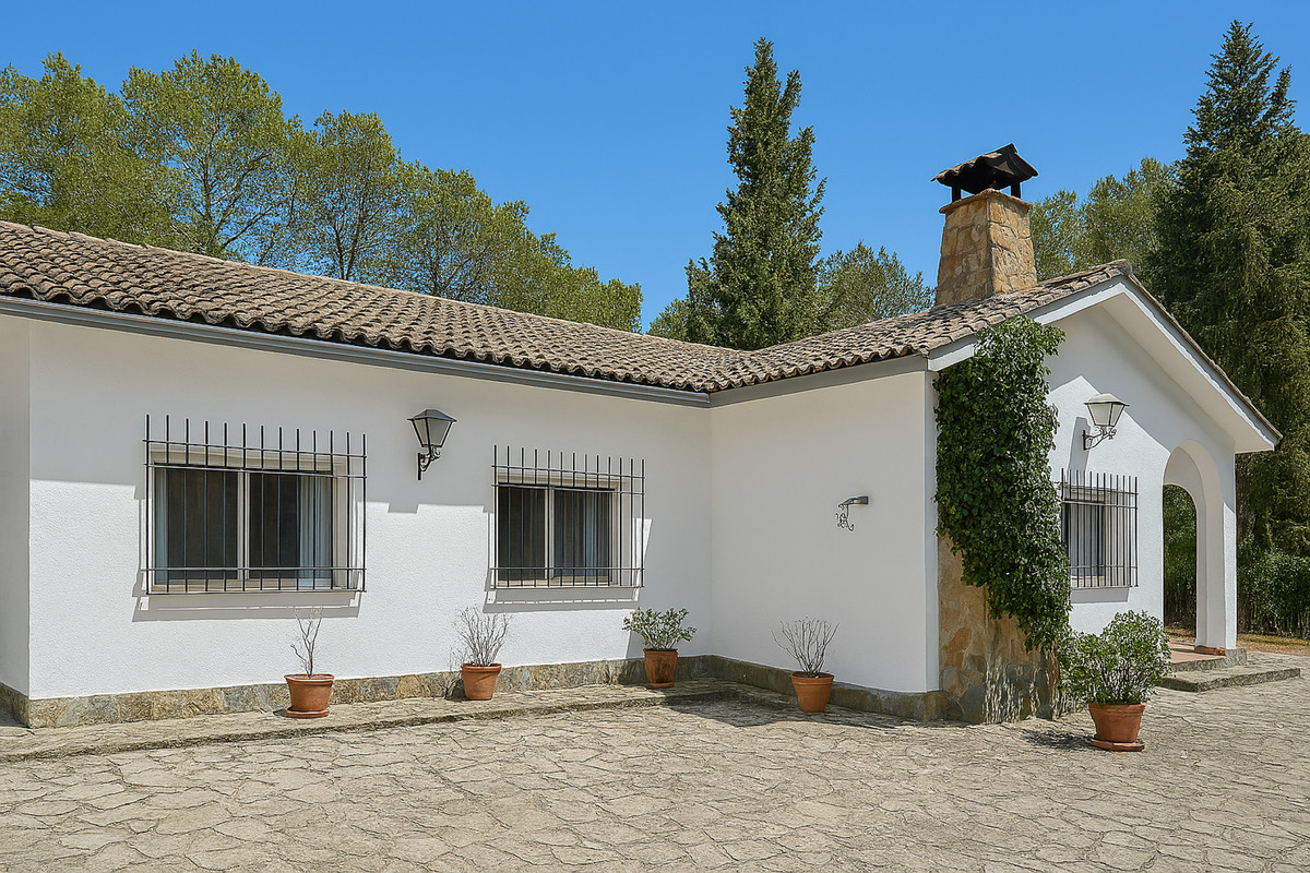 Se vende Finca - Cortijo de 3 dormitorios en Costa Del Sol, Málaga, España