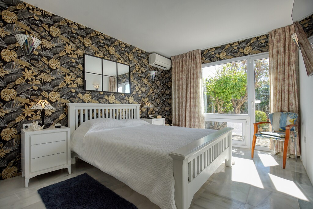 3 Bed Townhouse for sale in Estepona Costa Del Sol, Málaga, Spain