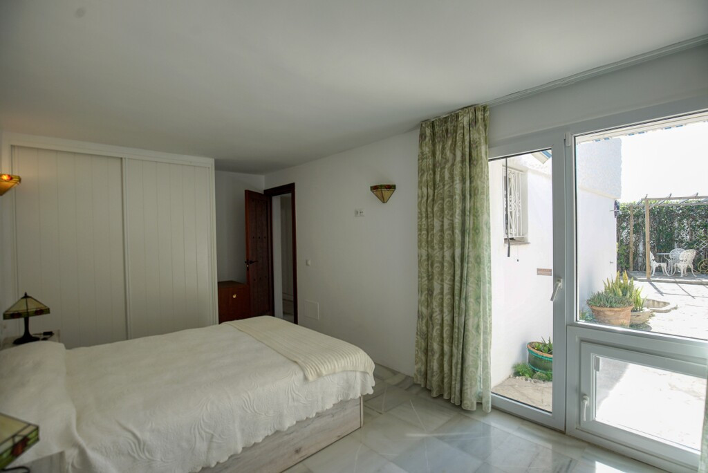 3 Bed Townhouse for sale in Estepona Costa Del Sol, Málaga, Spain
