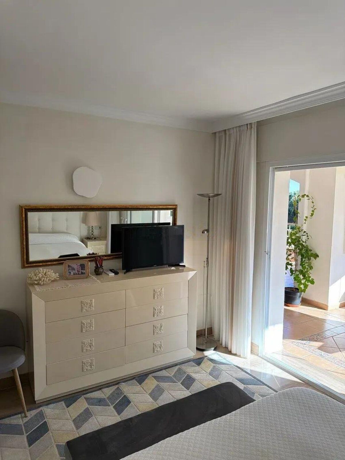 2 Bed Apartment for sale in Elviria Costa Del Sol, Málaga, Spain