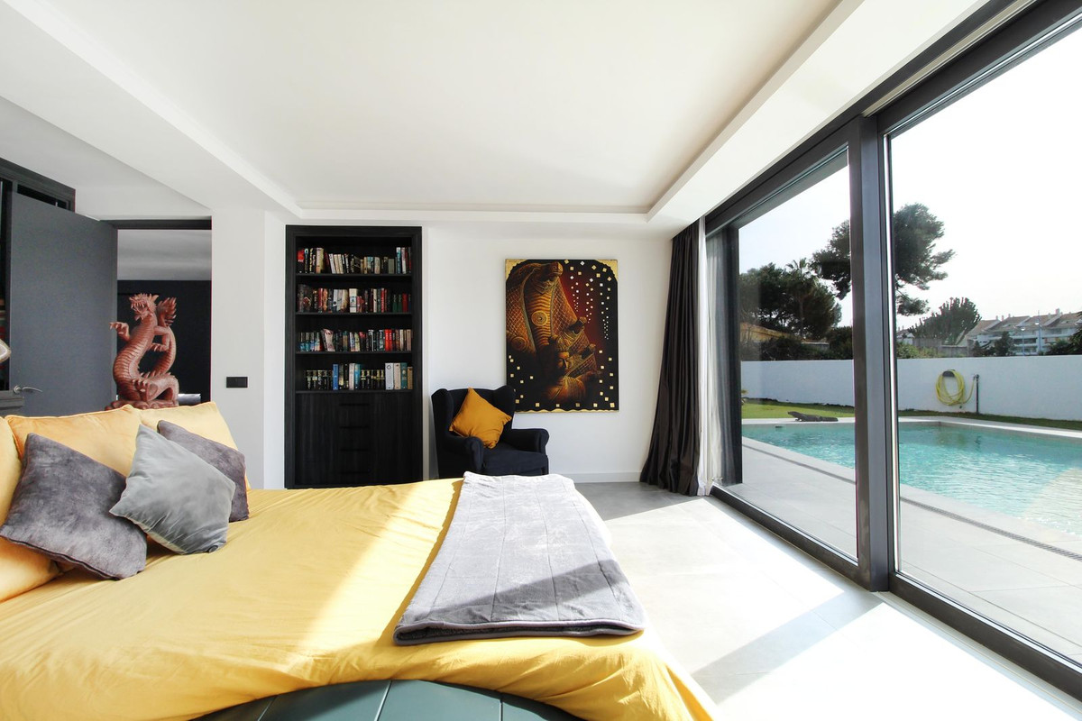 3 Bed Townhouse for sale in San Pedro De Alcántara Costa Del Sol, Málaga, Spain