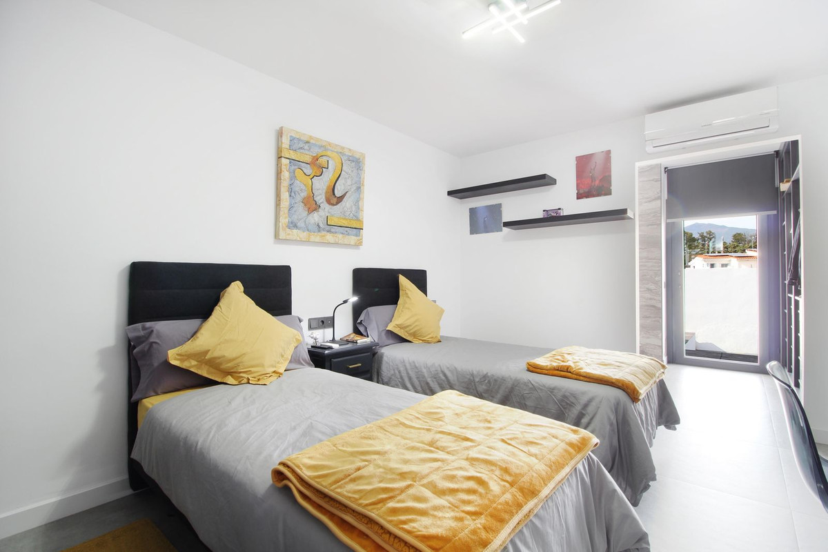 3 Bed Townhouse for sale in San Pedro De Alcántara Costa Del Sol, Málaga, Spain