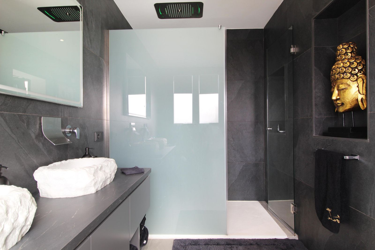3 Bed Townhouse for sale in San Pedro De Alcántara Costa Del Sol, Málaga, Spain