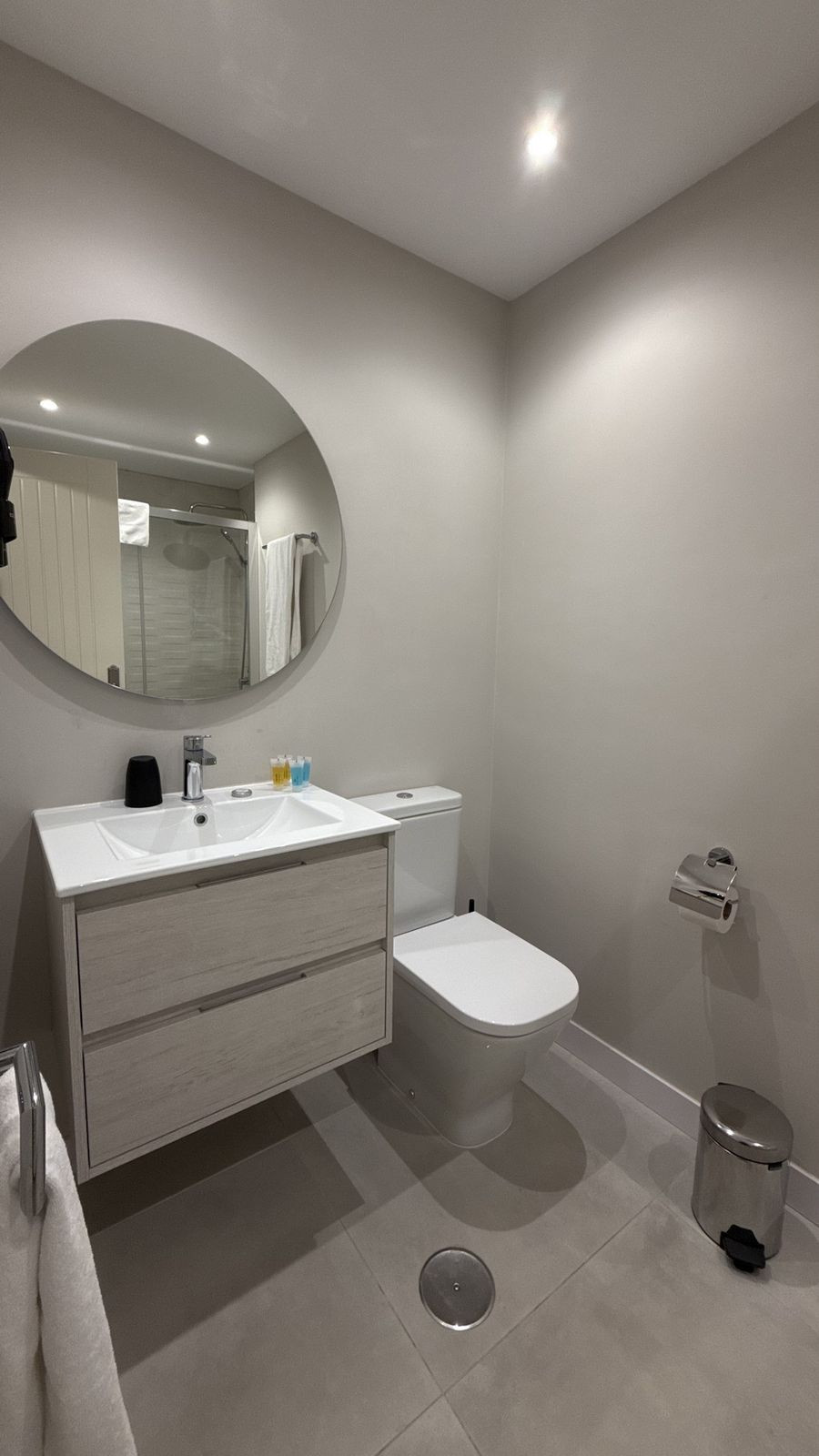 2 Bed Apartment for sale in El Paraiso Costa Del Sol, Málaga, Spain