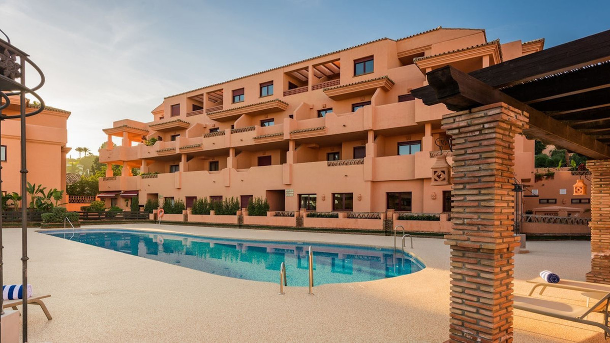 Se vende Apartamento Planta Media de 2 dormitorios en Costa Del Sol, Málaga, España