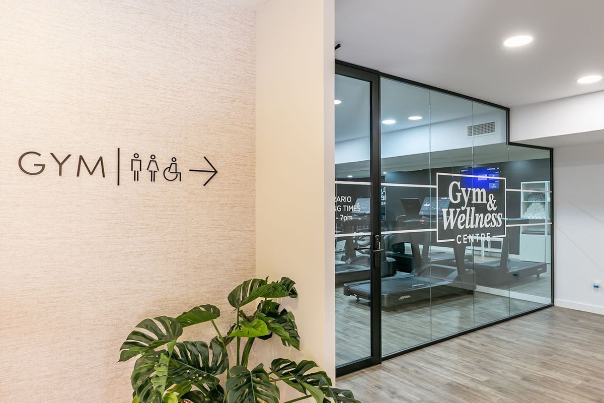 Se vende Apartamento Planta Media de 2 dormitorios en Costa Del Sol, Málaga, España