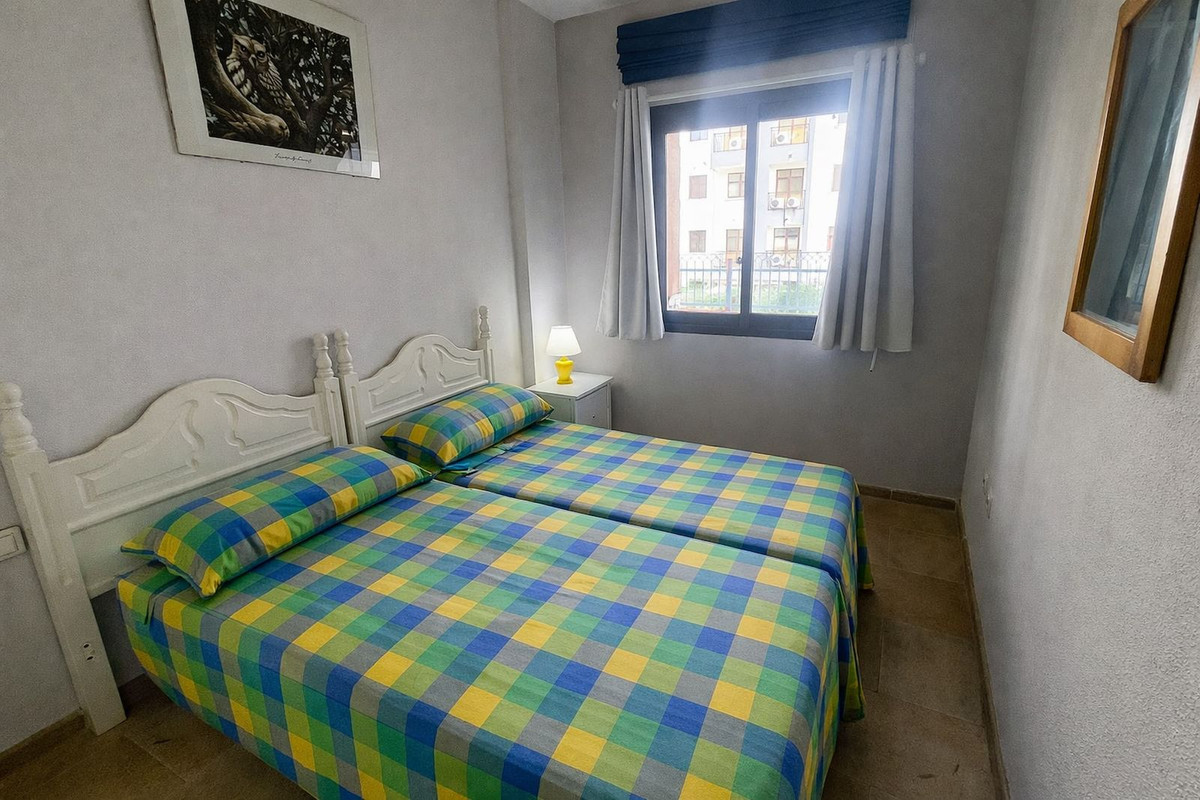 2 Bed Apartment for sale in La Duquesa Costa Del Sol, Málaga, Spain