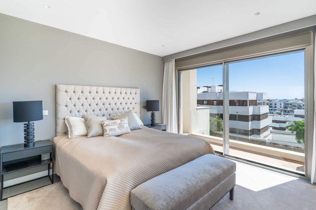Se vende Apartamento en Planta Última de 4 dormitorios en Costa Del Sol, Málaga, España
