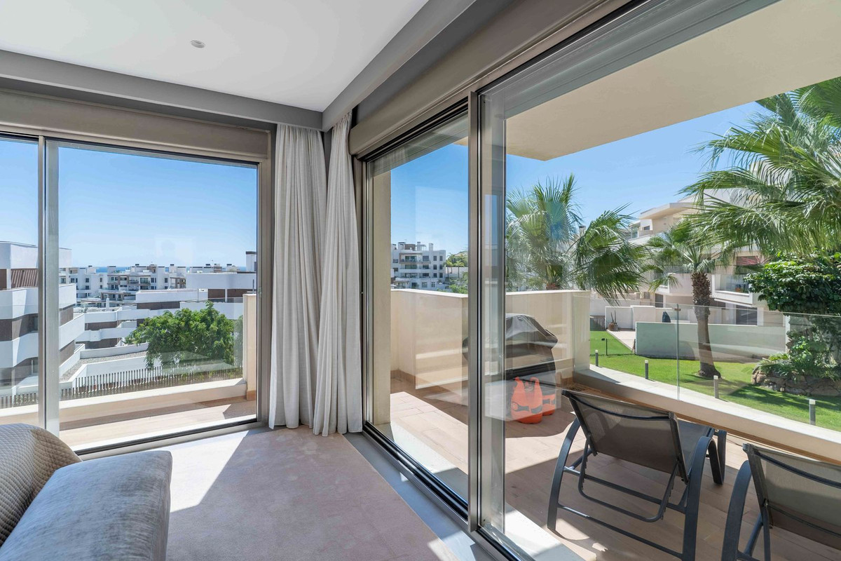 Se vende Apartamento en Planta Última de 4 dormitorios en Costa Del Sol, Málaga, España