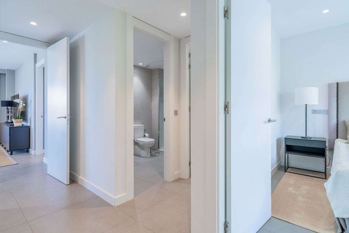 Se vende Apartamento en Planta Última de 4 dormitorios en Costa Del Sol, Málaga, España