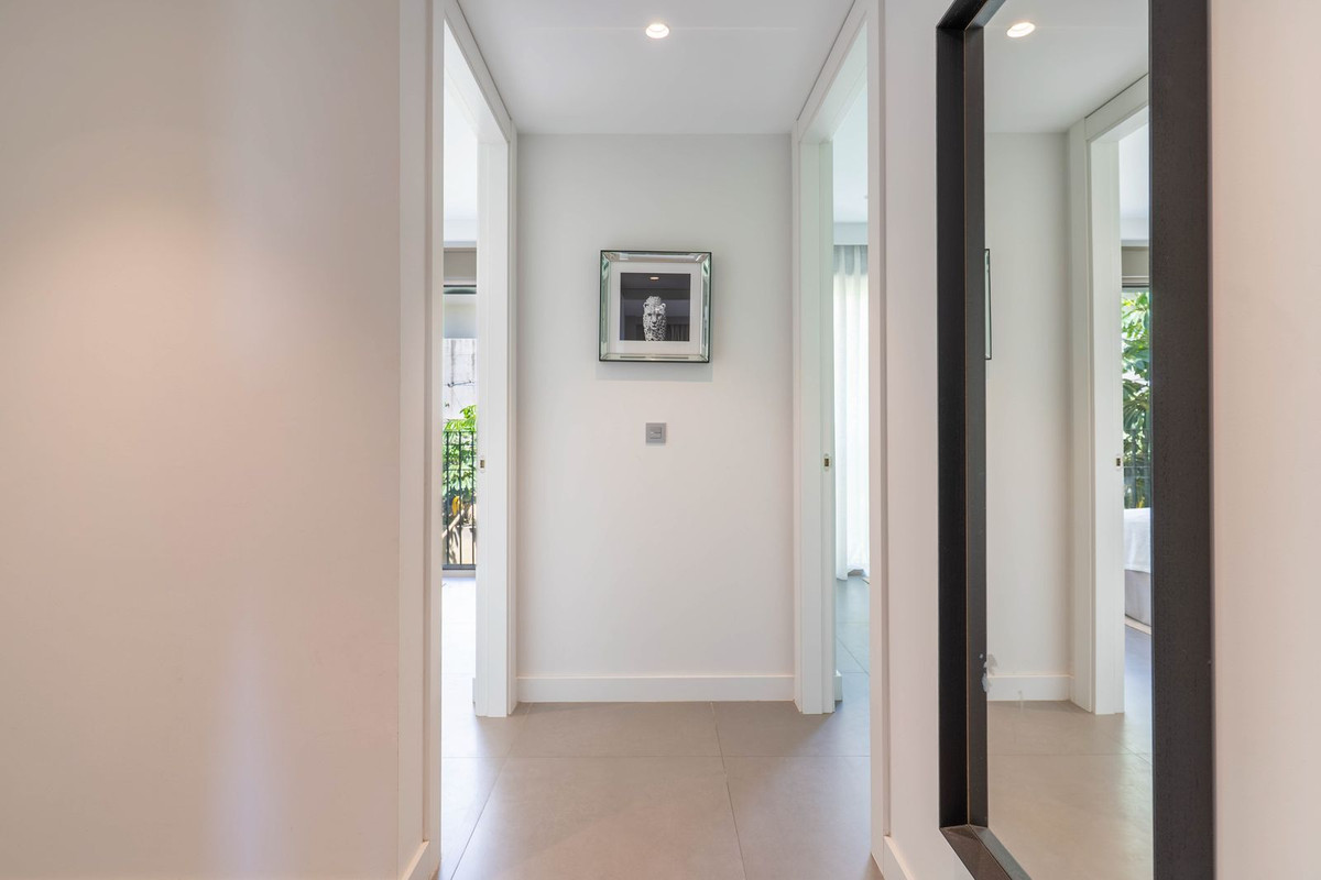 Se vende Apartamento en Planta Última de 4 dormitorios en Costa Del Sol, Málaga, España