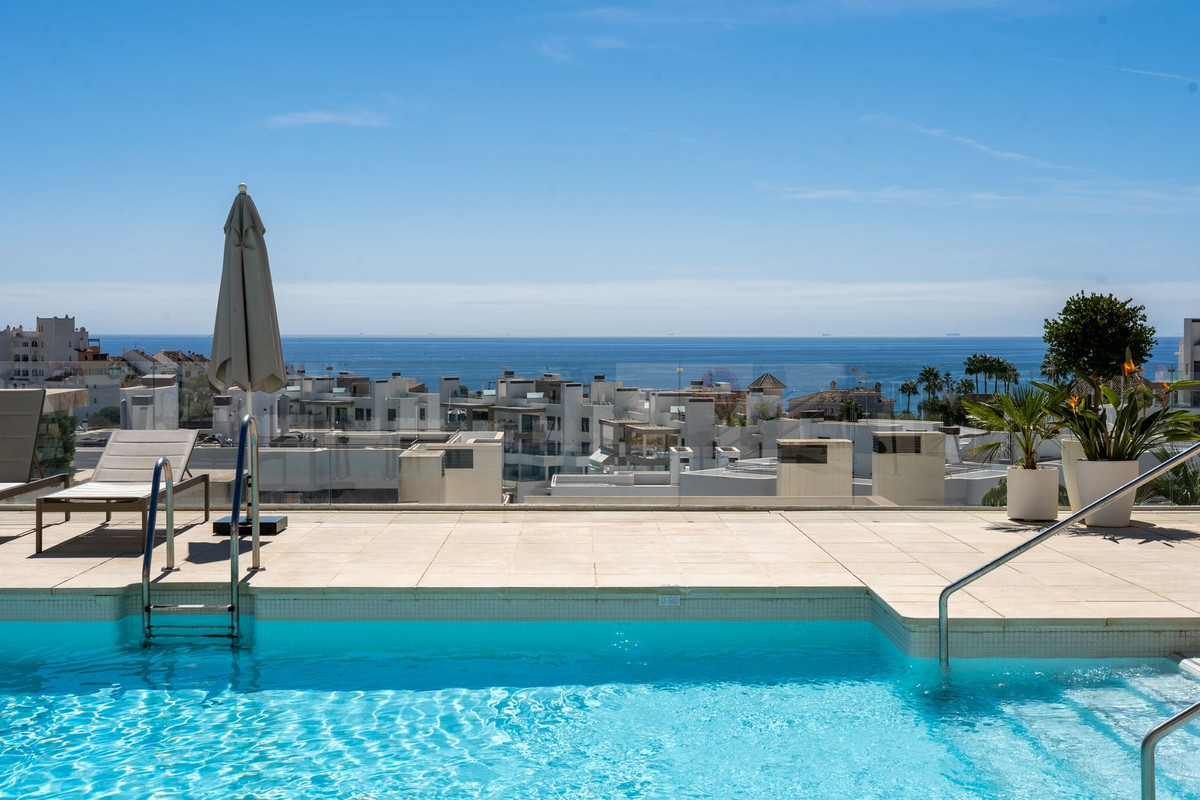 Se vende Apartamento en Planta Última de 4 dormitorios en Costa Del Sol, Málaga, España