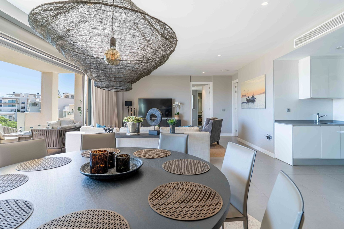 Se vende Apartamento en Planta Última de 4 dormitorios en Costa Del Sol, Málaga, España